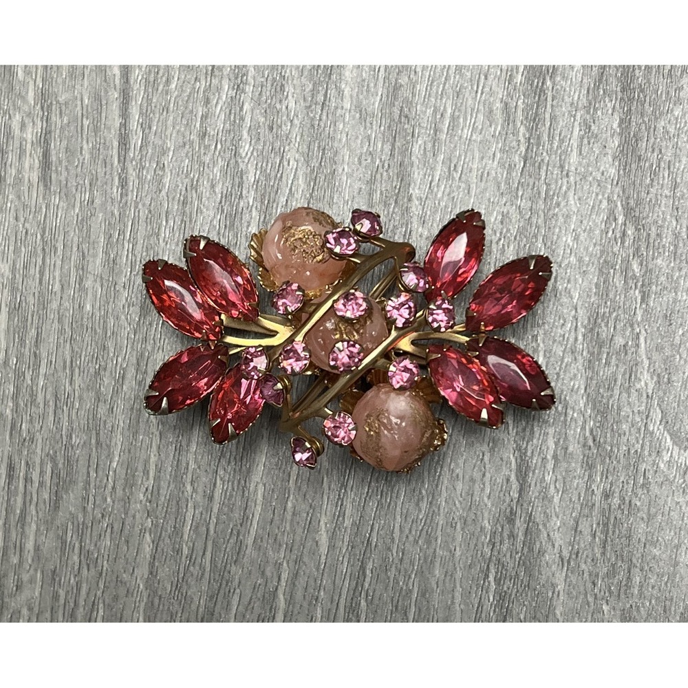Beau Jewels Pink Rhinestone‎ Glass Bead Brooch Pin Unsigned